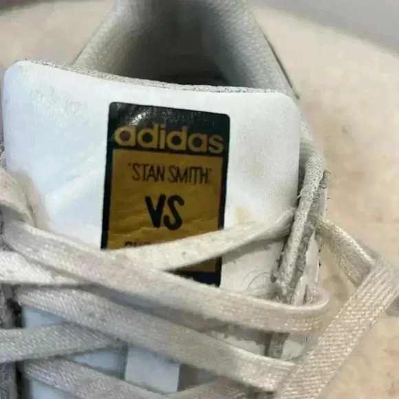 Adidas “Stan Smith” Superstar tennis shoes size 1. In good condition. - Picture 7 of 8